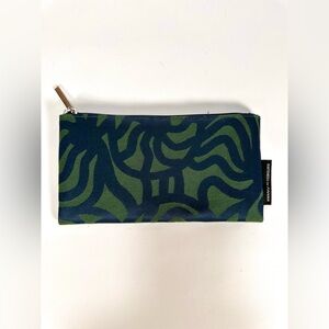 Marimekko  Cosmetic/Amenity/ Toiletries Bag
